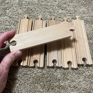 6 single sided straight wooden tracks